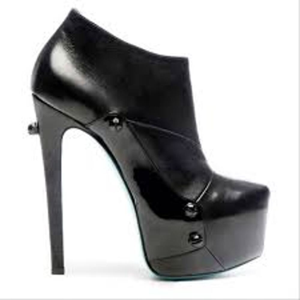RUTHIE DAVIS Microcompact Leather Booties Black GOTH EDGY 37 7 Platform Stiletto